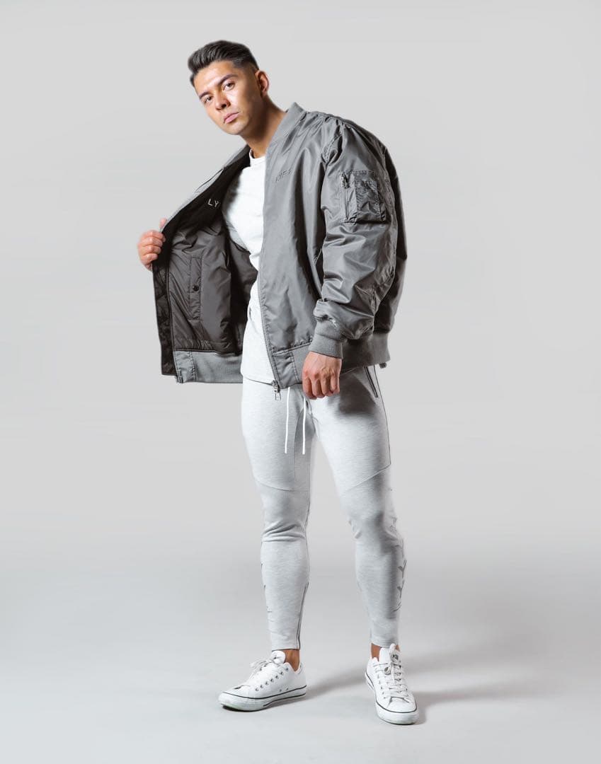 美品　LYFT MA-1 フライトジャケット　cronos PVOT veatm