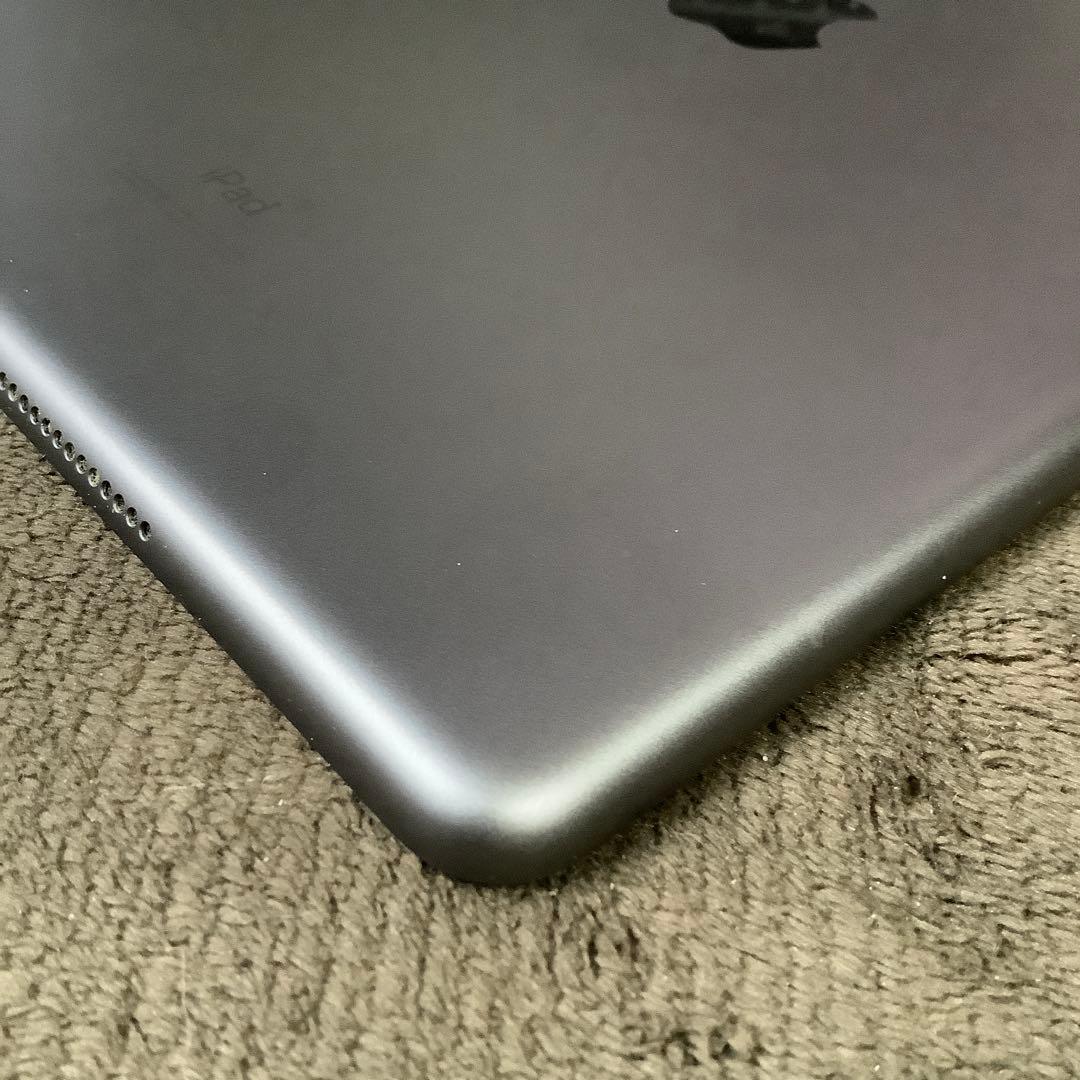 Apple iPad (第8世代) 32GB