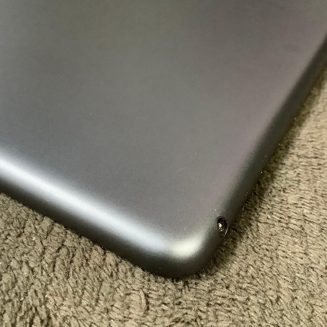 Apple iPad (第8世代) 32GB