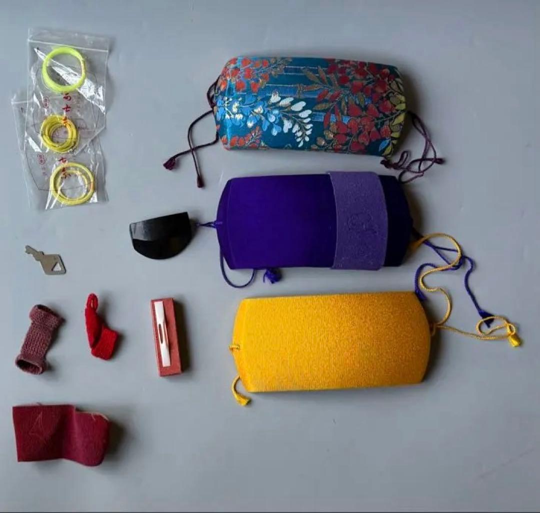 三味線　中竿　東サワリ　皮破れ無し　撥・ハードケースなど付属品多数