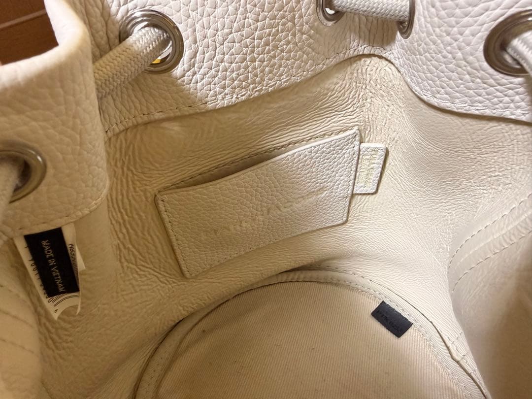 MARC JACOBSバケットバッグ