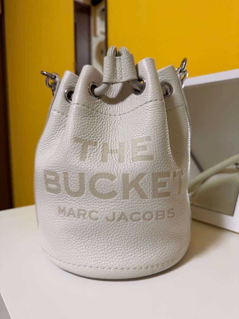 MARC JACOBSバケットバッグ