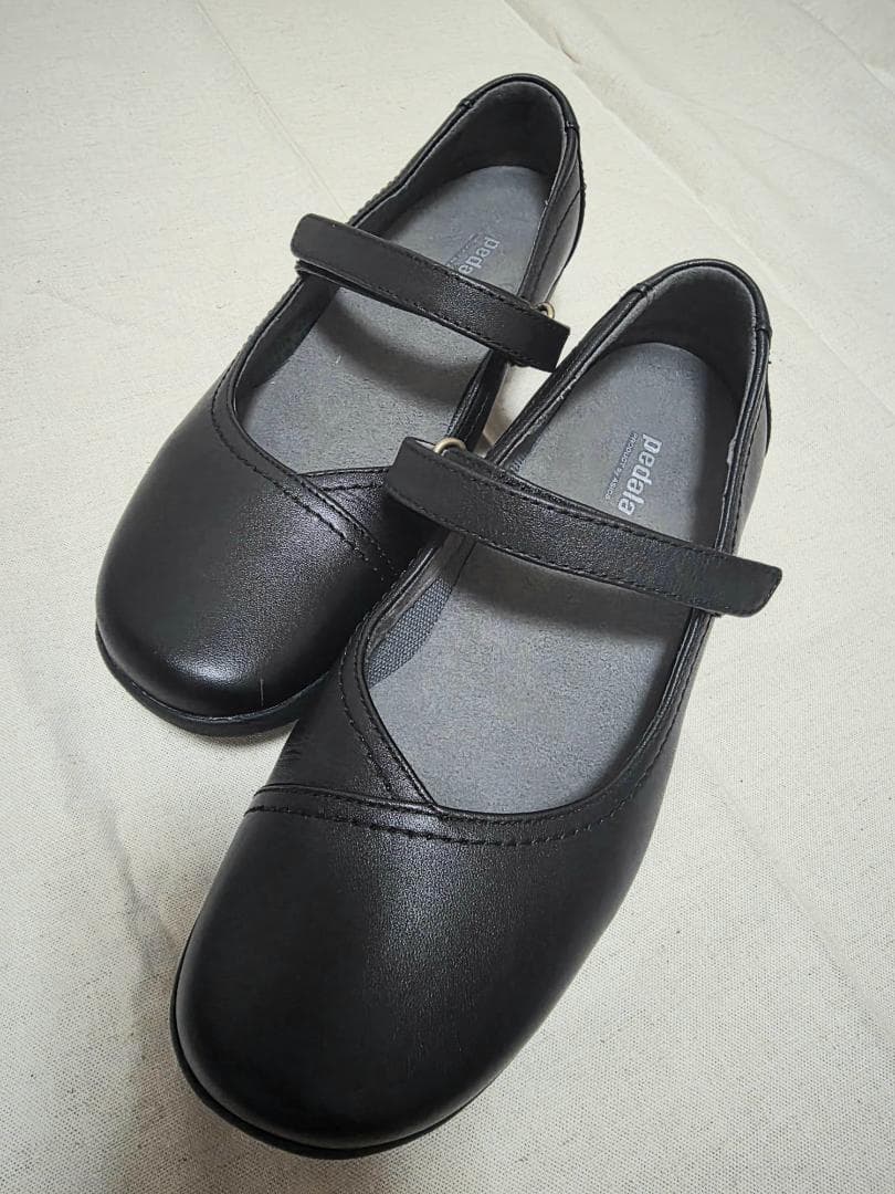 【美品】asics　pedala　WC027A　22.5cm