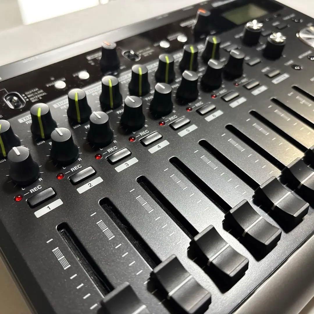 【新品同様】TASCAM（タスカム）DP-03SD 8トラックMTR