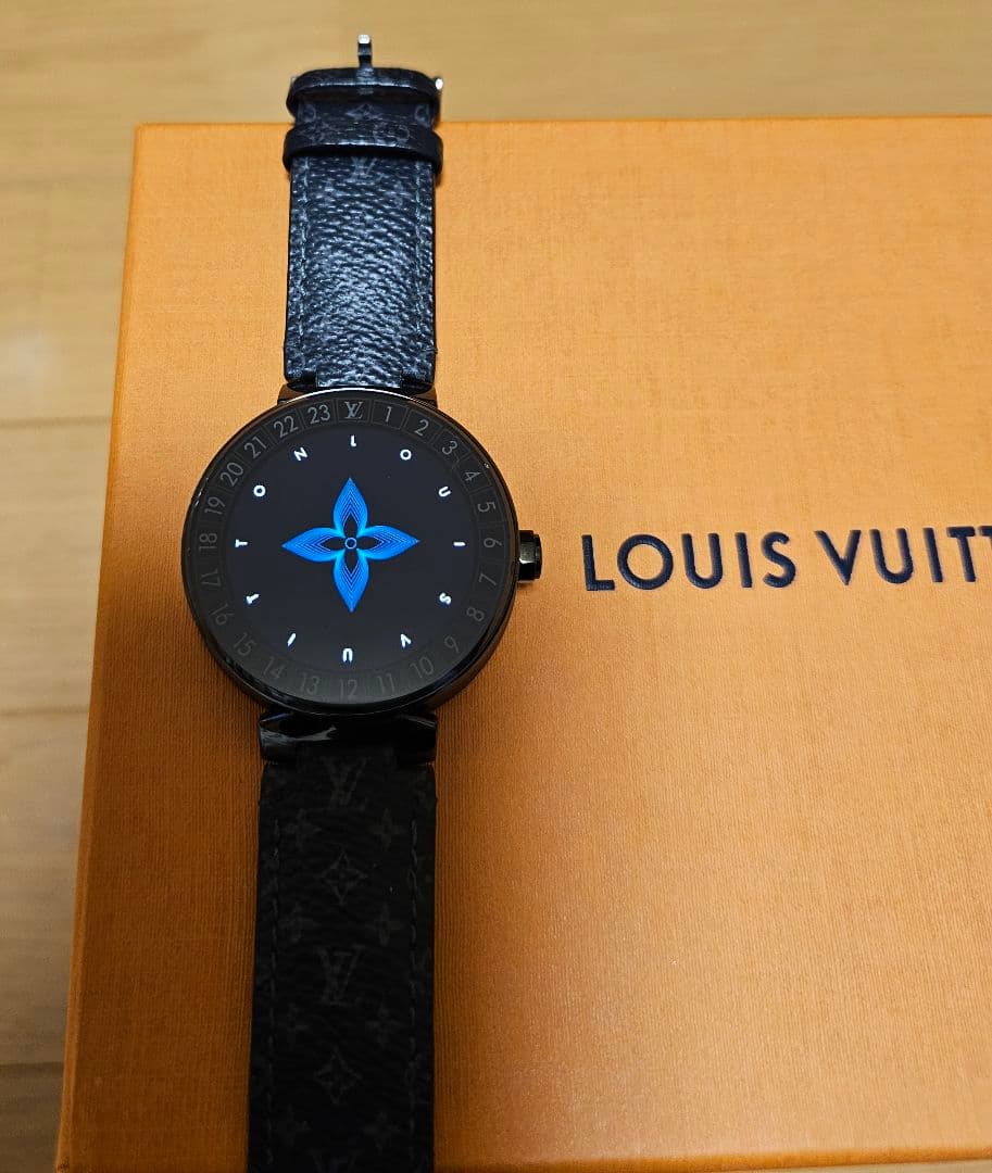 LOUIS VUITTON タンブール ホライゾン スマートウォッチv1