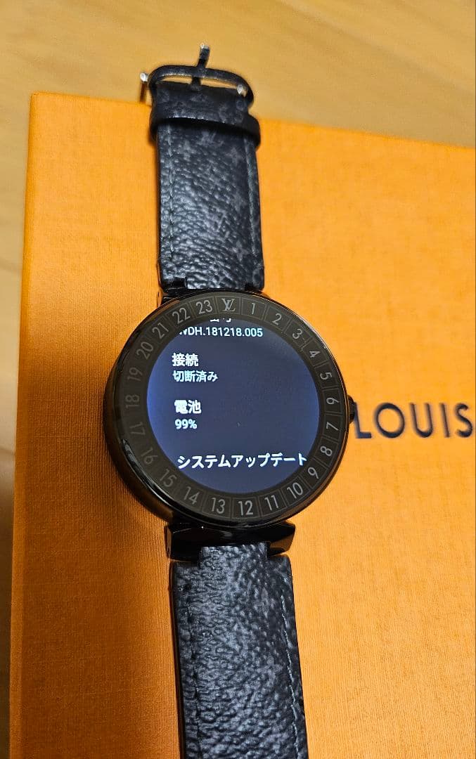 LOUIS VUITTON タンブール ホライゾン スマートウォッチv1