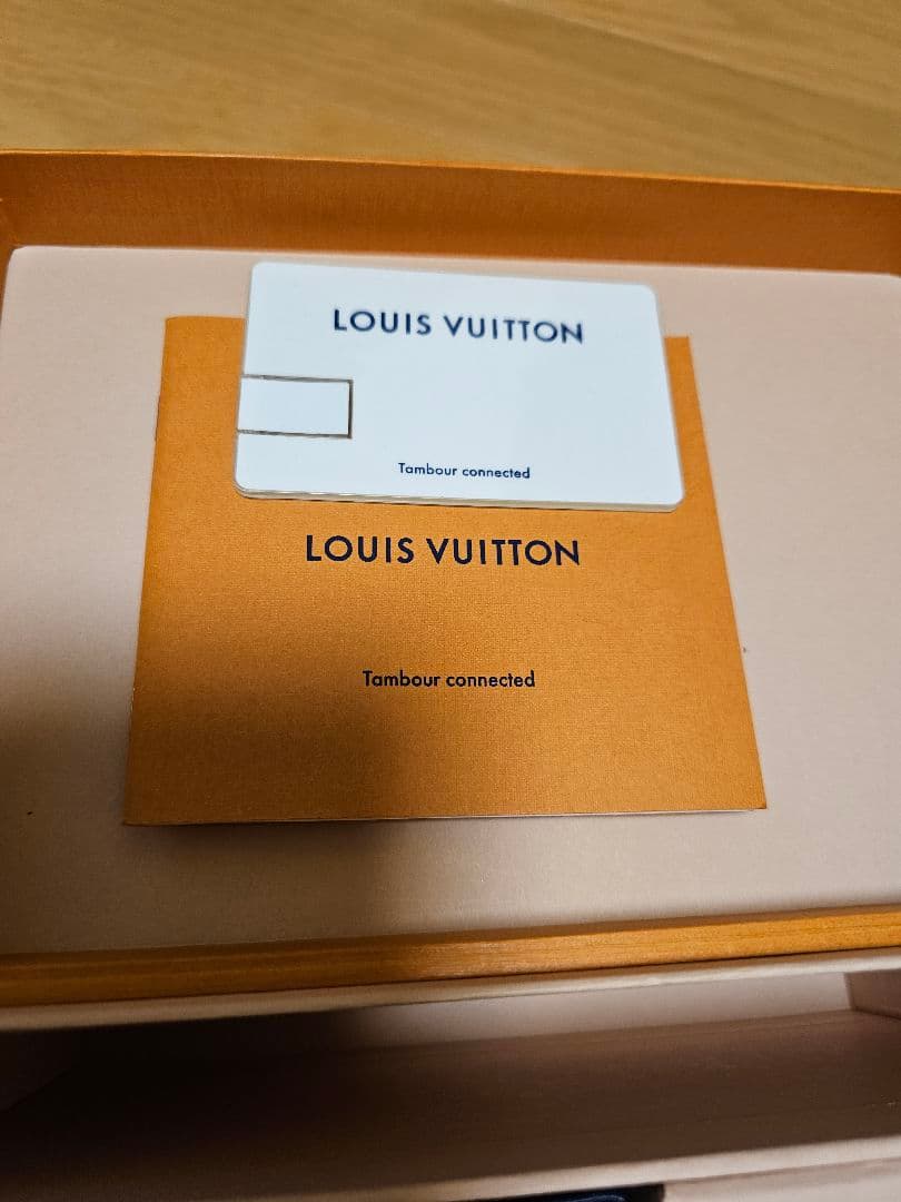 LOUIS VUITTON タンブール ホライゾン スマートウォッチv1