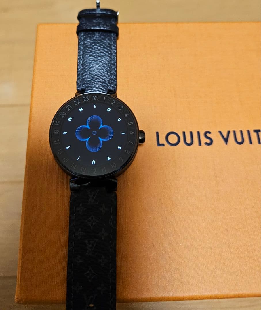 LOUIS VUITTON タンブール ホライゾン スマートウォッチv1