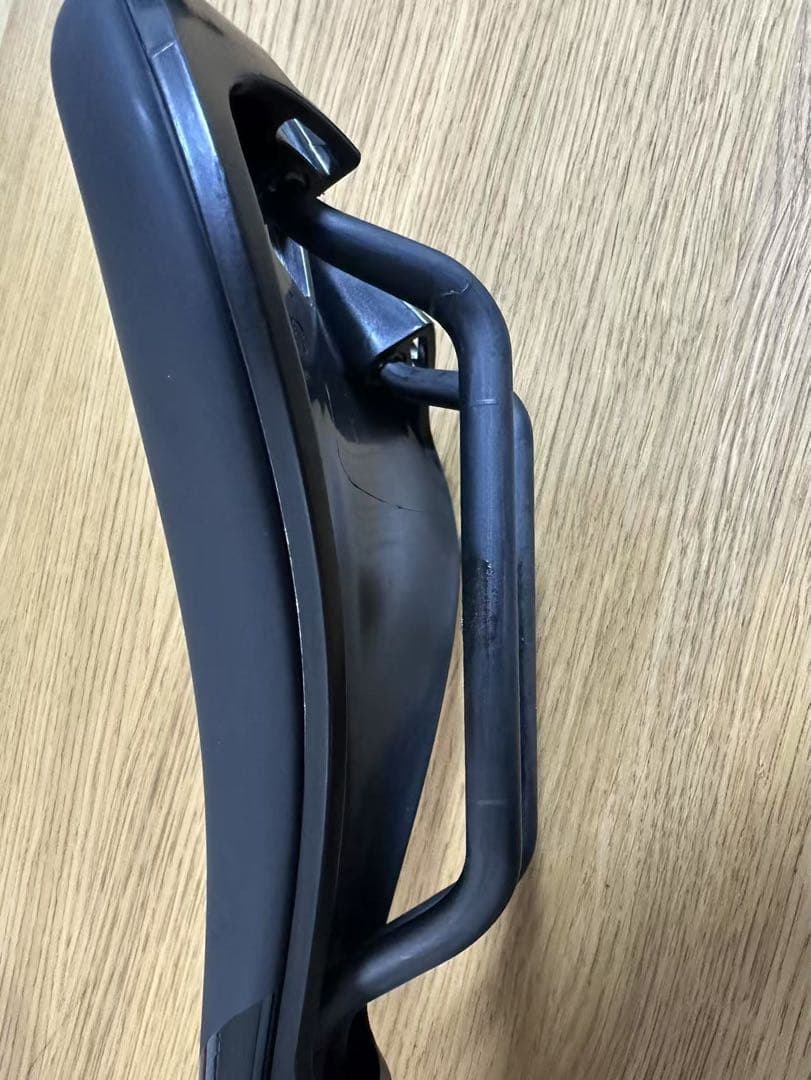 BROMPTON ブロンプトン　スーパーライト　サドル　カーボンレール