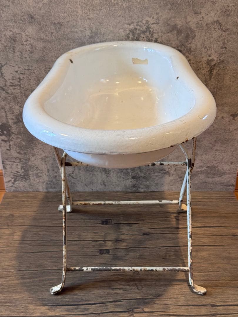アンティーク　ベビーバス　琺瑯　ドールベッド　フランス