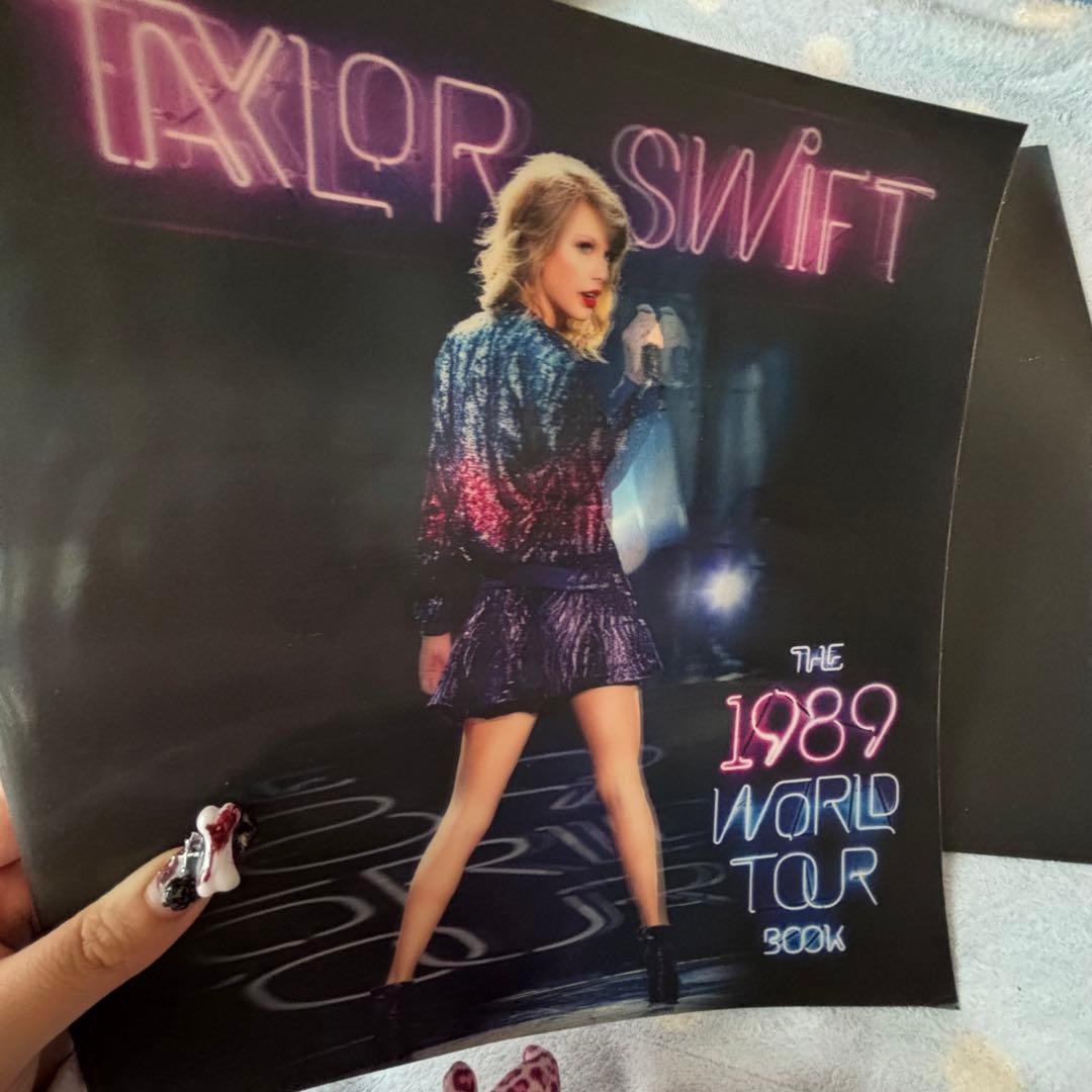 taylorswift テイラースウィフト　1989 vip グッズ