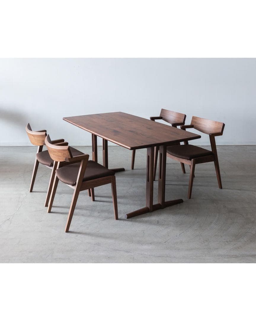 ダイニングチェア　ウォールナット　カバーリング　ウレタン