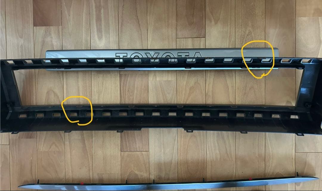 ランクル250 純正　フロントグリルなど　3点セット