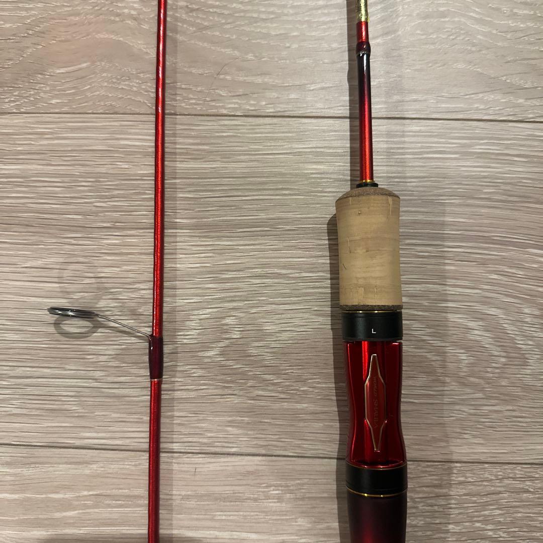 美品　シマノ　ワールドシャウラ テクニカルエディション S62UL-2