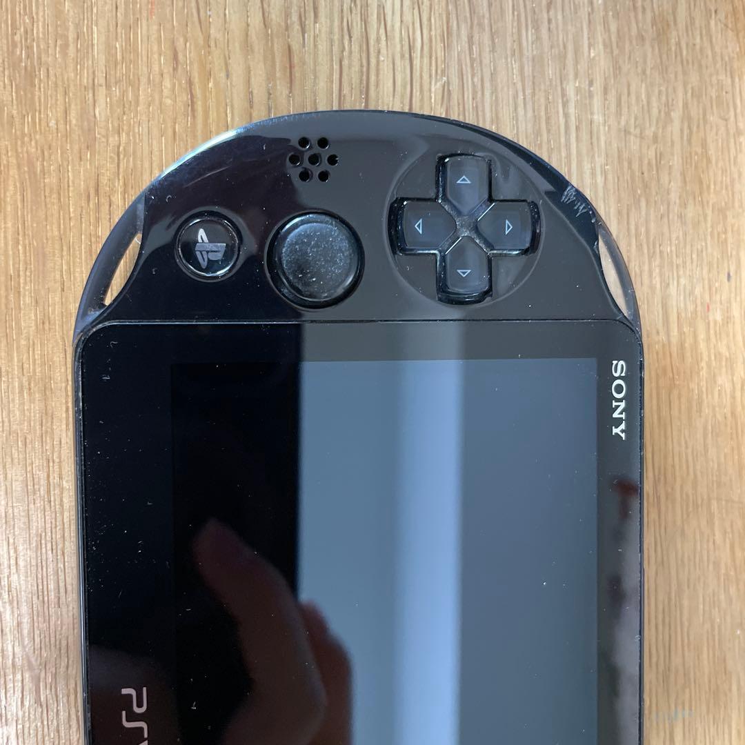 PlayStation Vita PCH-2000 ZA11 Black 本体