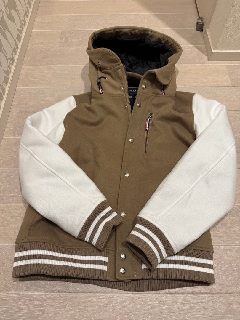 ※専用着用少　【BEAMS HEART】パーカー　スタジャン　ベージュ✖︎ホワイト