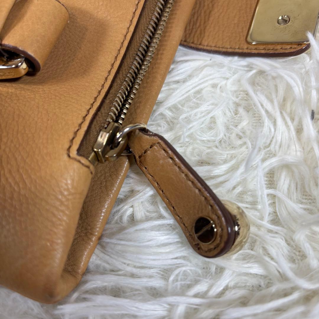 【大人気✨】　CELINE セリーヌ　トートバッグ 肩掛け 金具 レザー