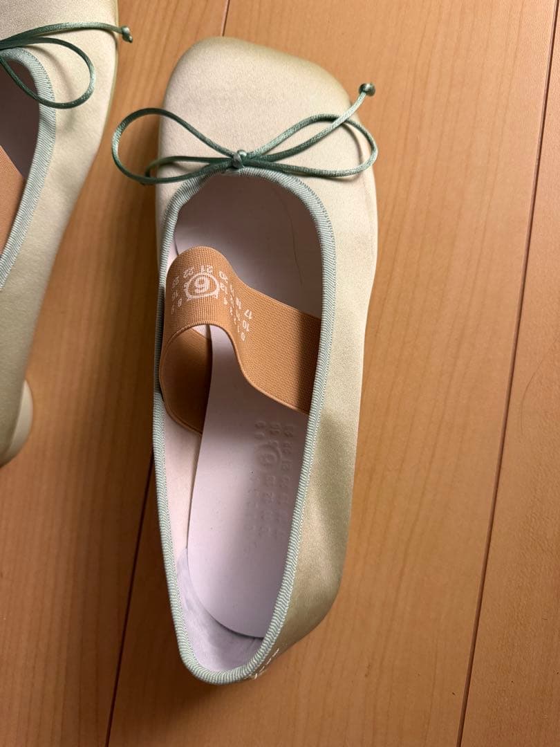 MM6アナトミックバレリーナ 薄緑 リボン付きバレエシューズ 38