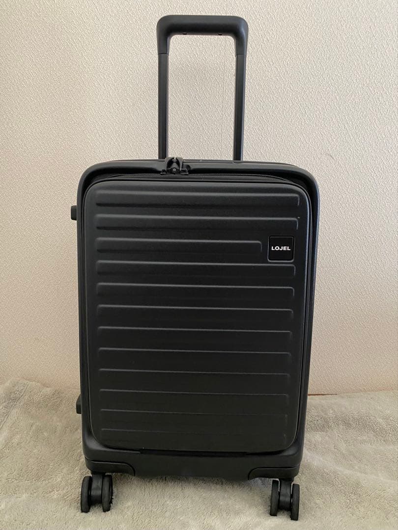 【極美品】LOJEL CUBO Small キャリーケース　ブラック