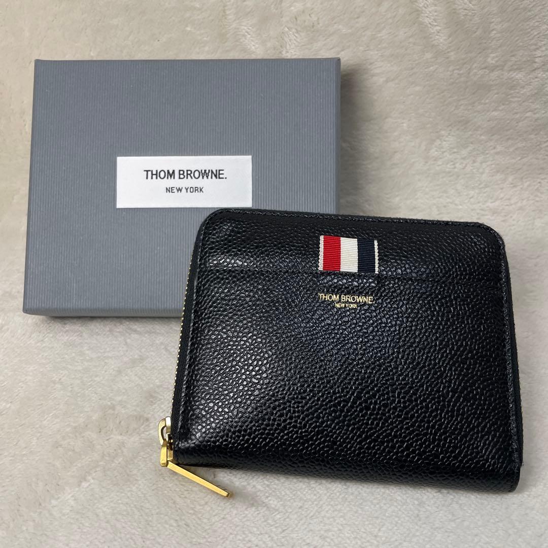 希少 極美品 トムブラウン ロゴ エンボス ジップウォレット 財布 黒 レザー
