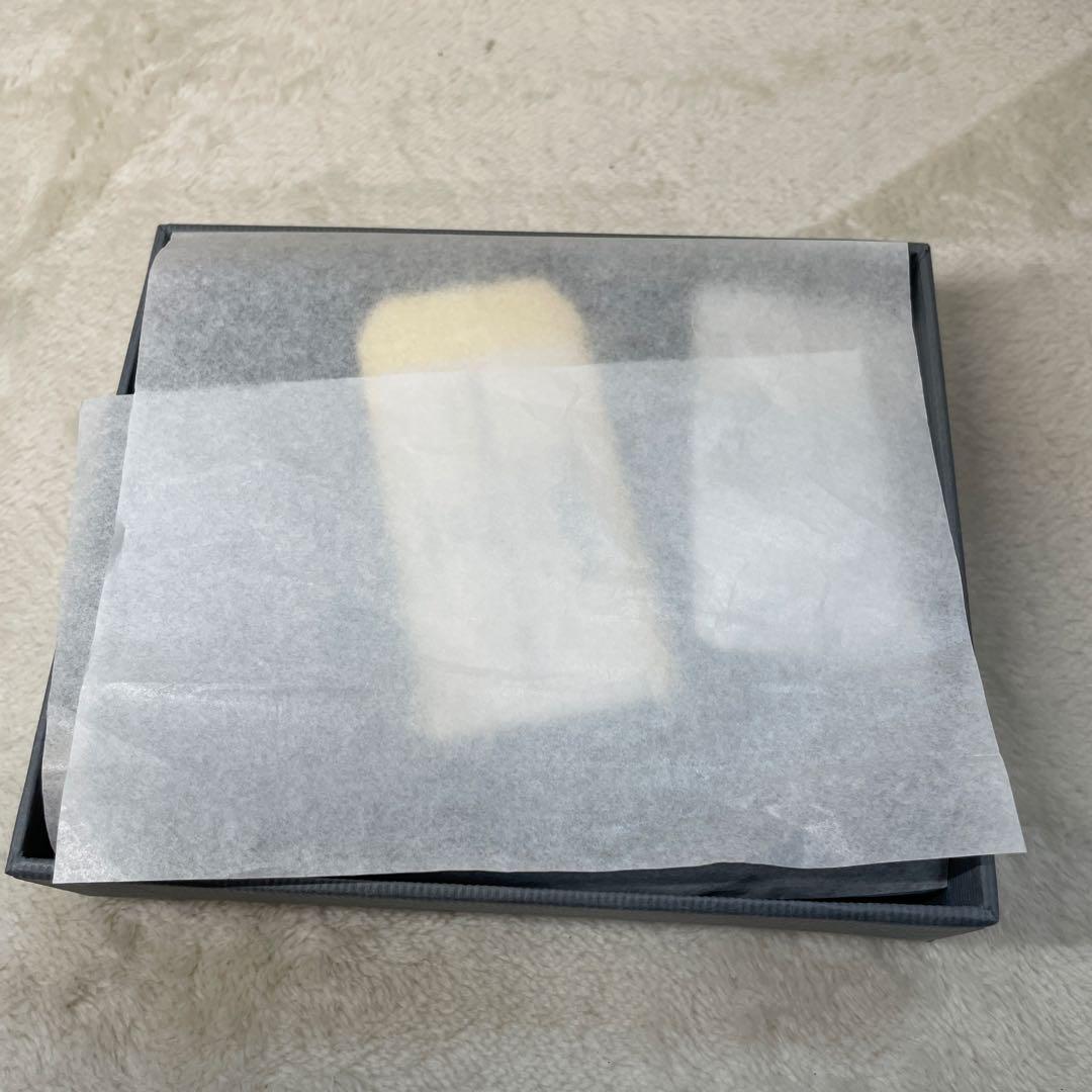 希少 極美品 トムブラウン ロゴ エンボス ジップウォレット 財布 黒 レザー