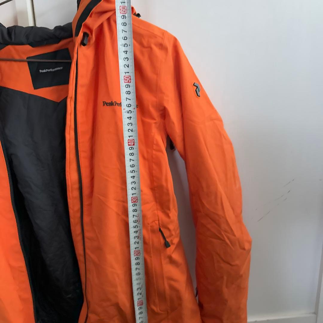 未使用品 Peak performance ピークパフォーマンス ジャケット