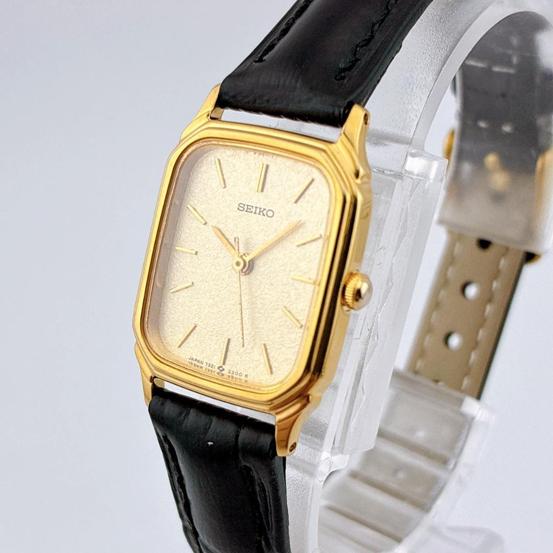 【美品/電池交換済】SEIKO　腕時計　新品ベルト　クォーツ　ゴールド　ブラック