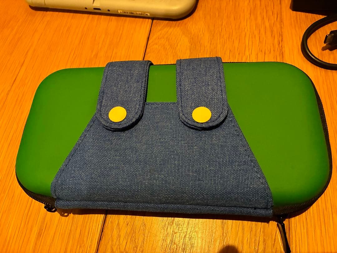 Nintendo Switch Lite ザシアンザマゼンタ ポケモン ケース付