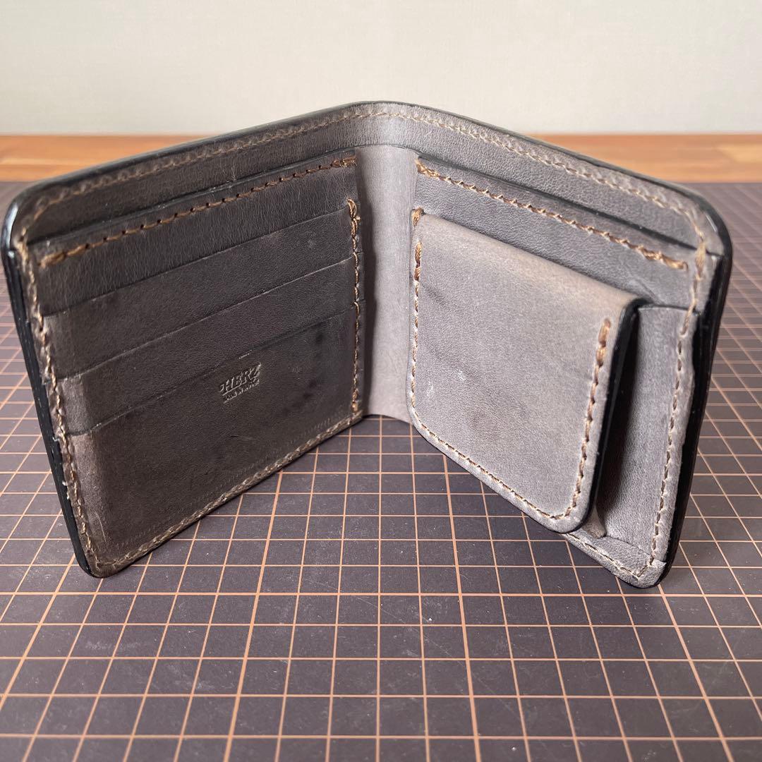 HERZヘルツ 二つ折り財布限定プルアップレザーブラック