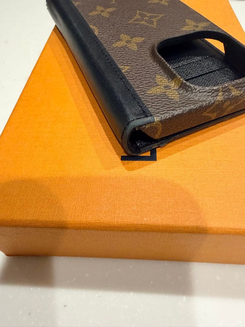 B*子様 Louis Vuitton 手帳型 iPhoneケース14pro