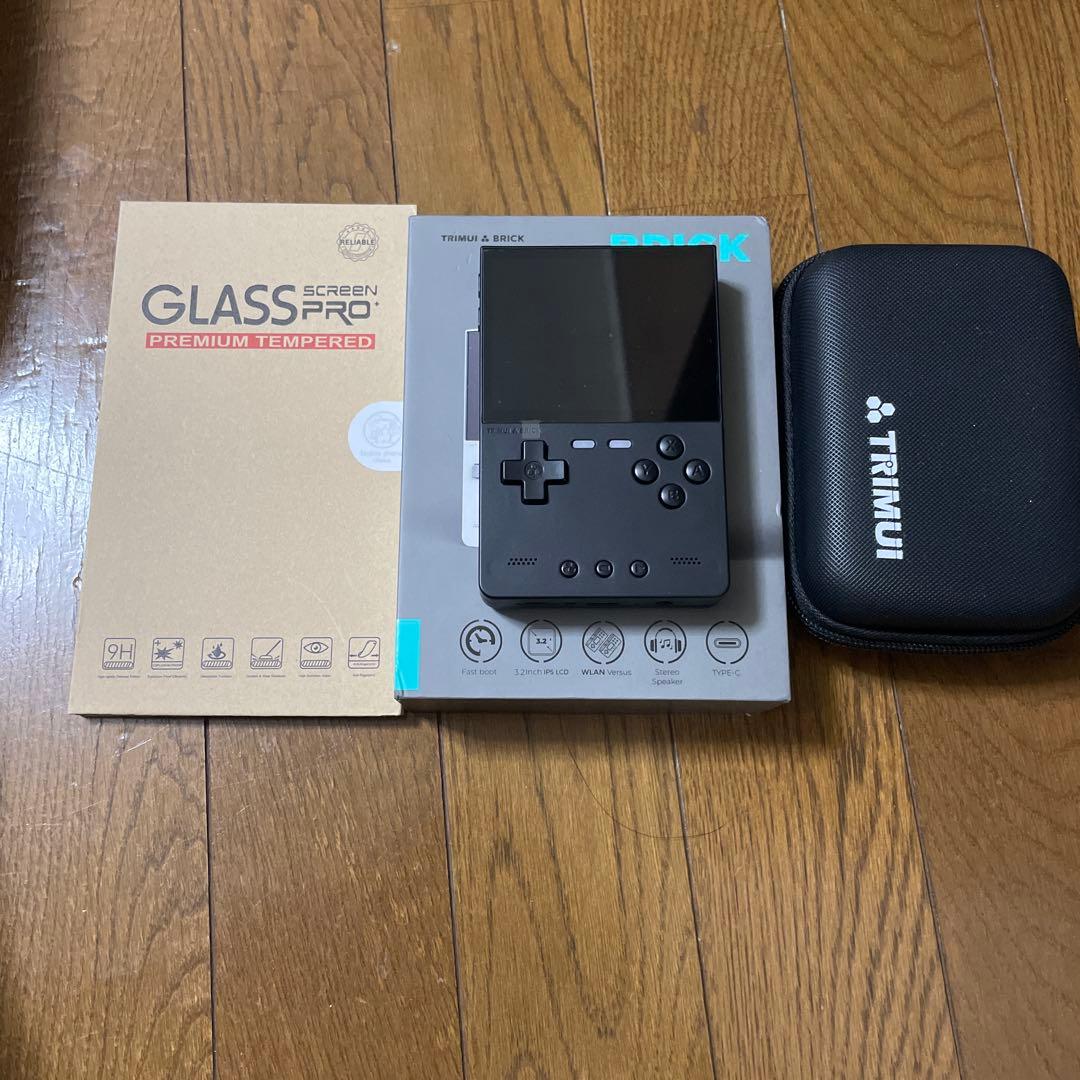 TRIMUI BRICK黒＋ケースと保護フィルム