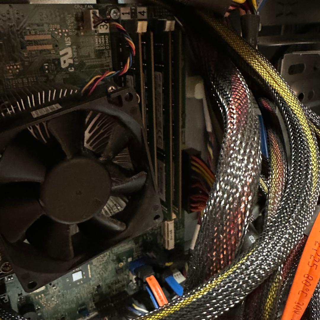 DELL XPS 8700 ジャンク　本体のみ