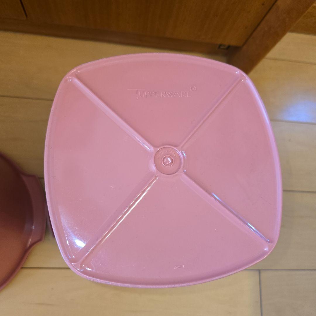 タッパーウェア　マキシクィーンデコレーター たっぷり10kg仕込める大容量サイズ