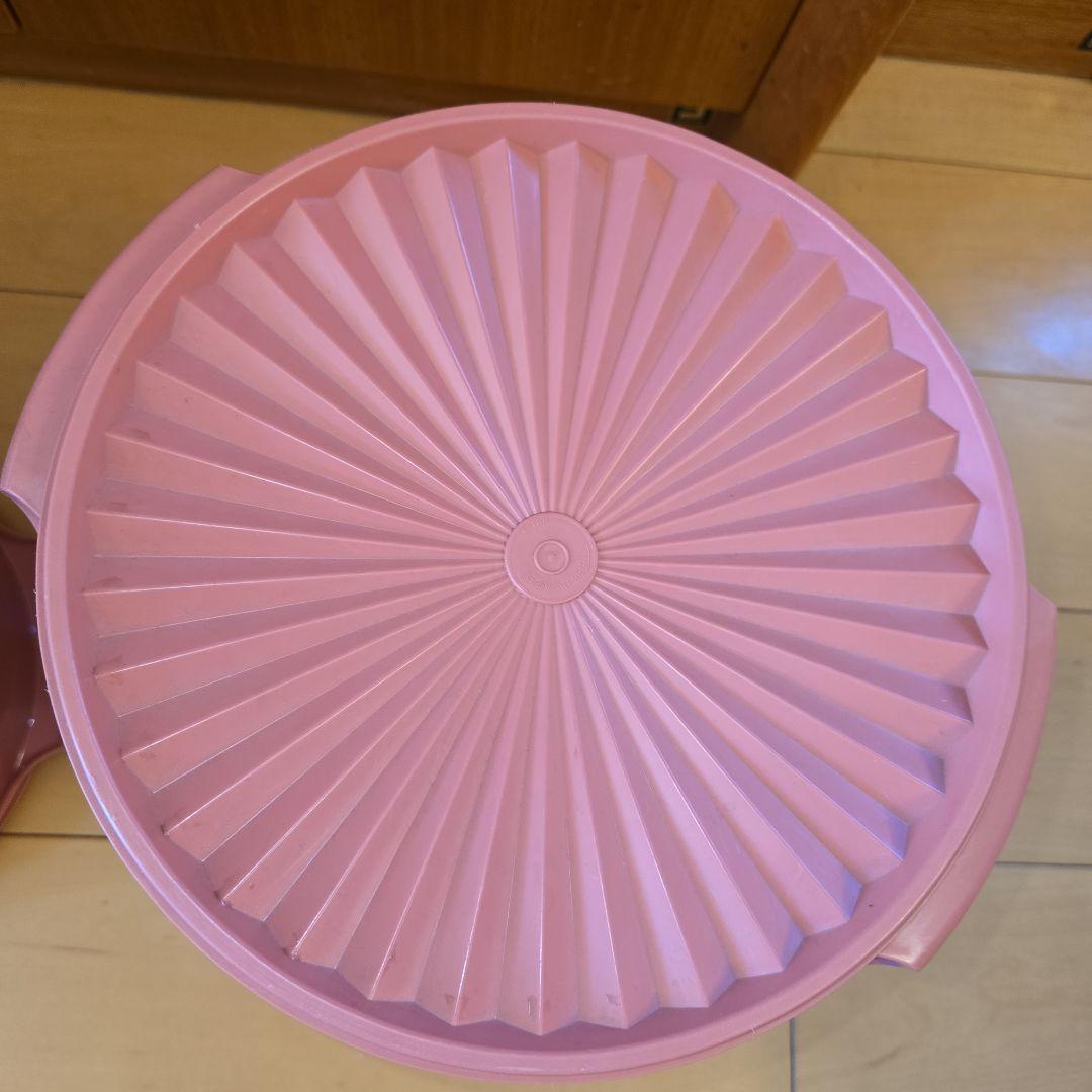 タッパーウェア　マキシクィーンデコレーター たっぷり10kg仕込める大容量サイズ