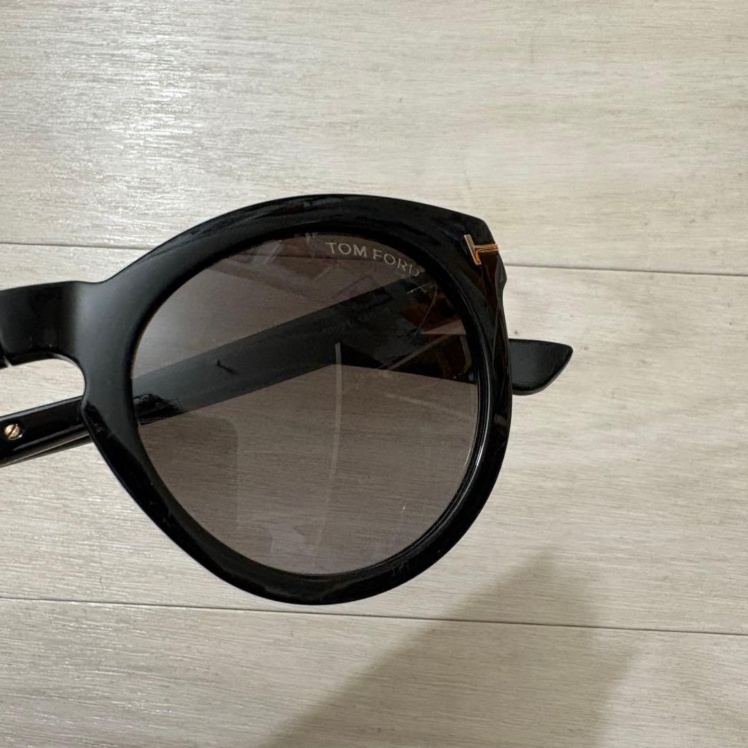 TOM FORD ブラック サングラス ケース付き