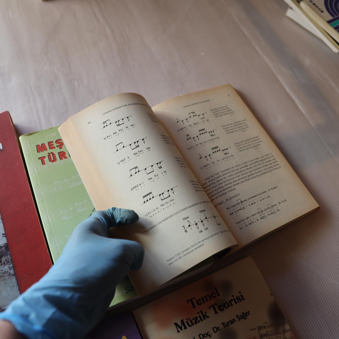 トルコ音楽　楽譜　理論書　音楽学