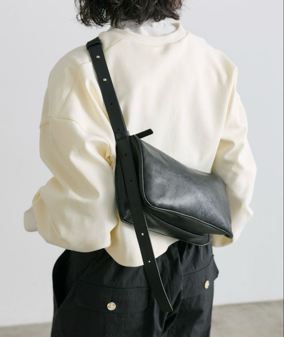 イアパピヨネ　ミニスワローマチショルダーバッグ