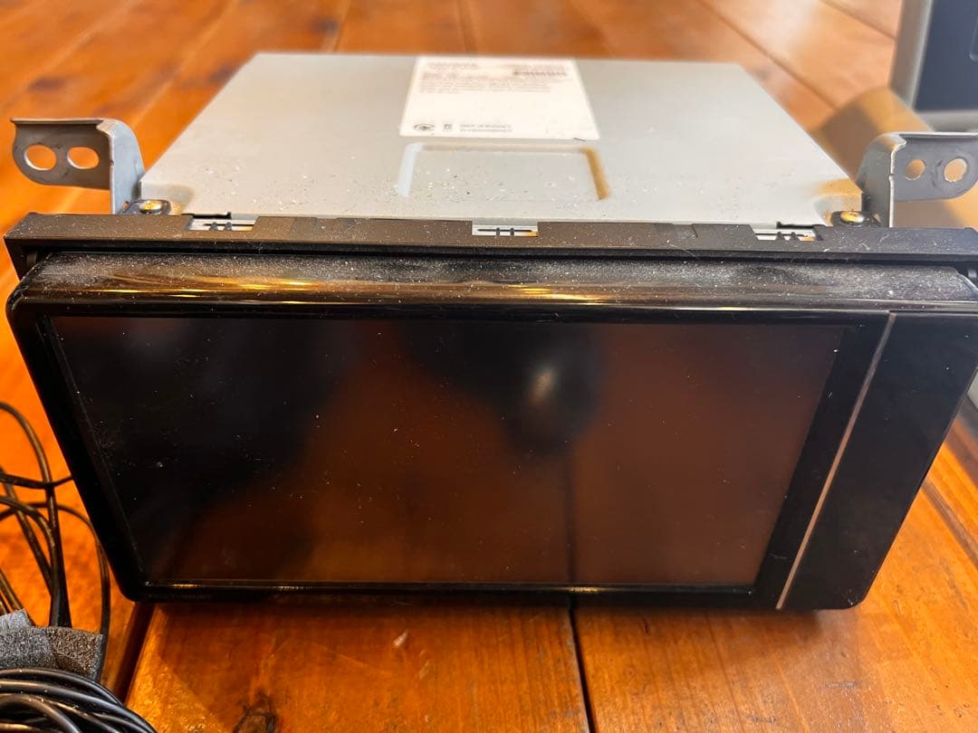 トヨタ カーナビ 08605-90B50ハイエース外し