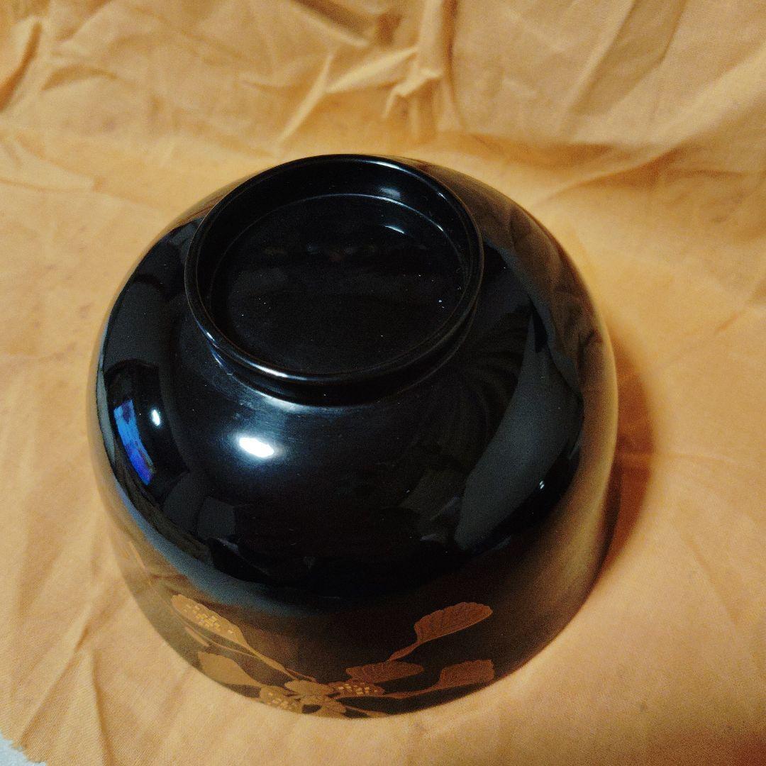 輪島塗、黒い漆器 椀 金色の葉模様5客