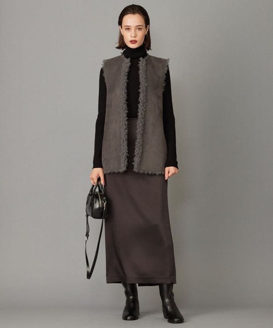 トップス akasato