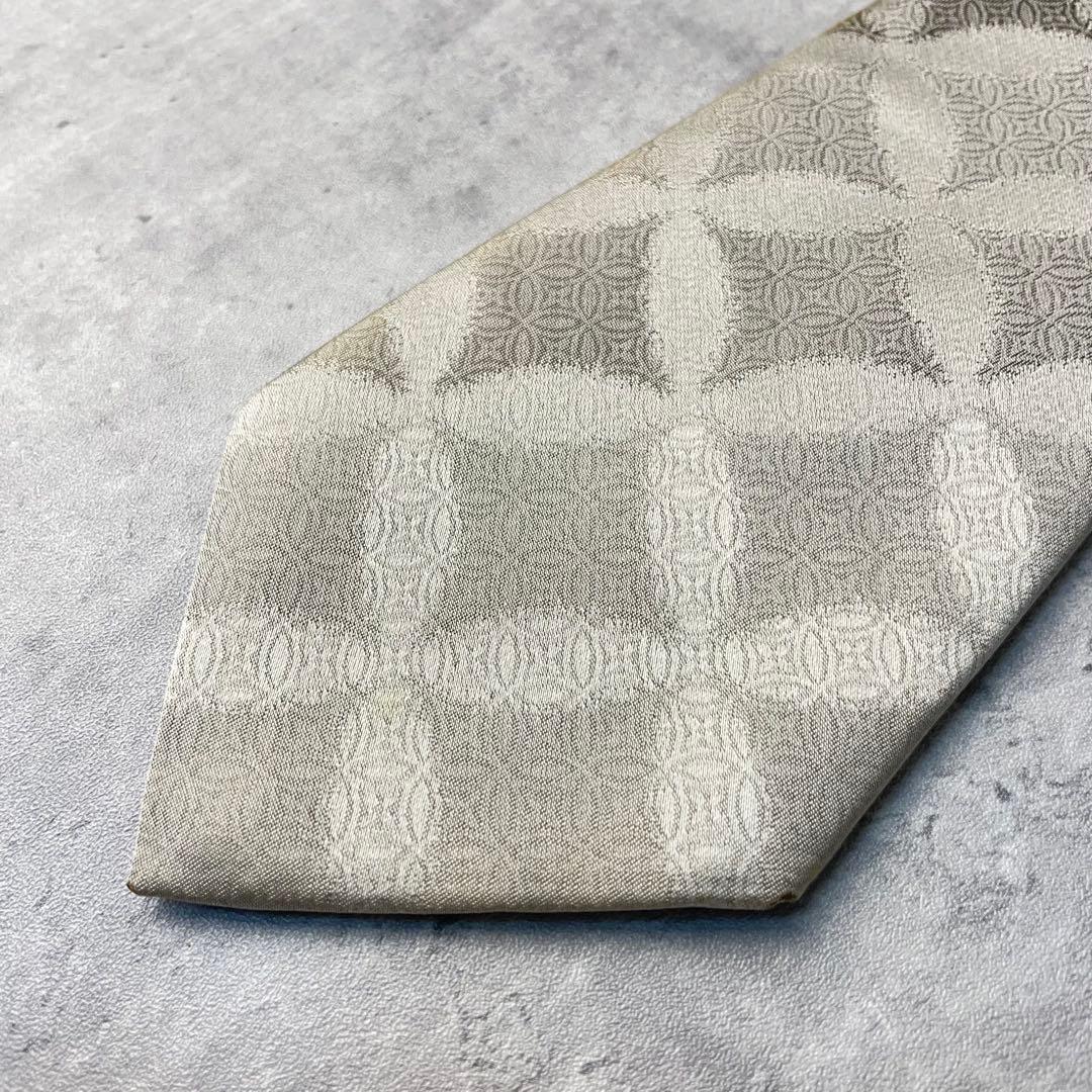 美品 LOUIS VUITTON モノグラムフラワー 花柄 ネクタイ シルバー