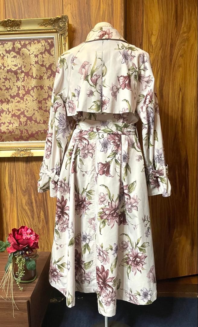 専用スナイデル　フラワー　コート　レアサイズ1 M 38000円位試着のみ極美品