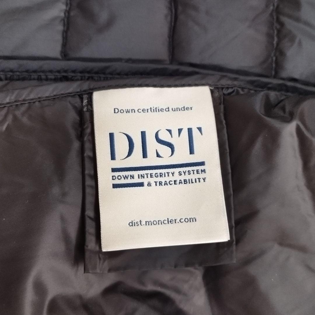 18382✨ MONCLER LIANE ライトダウンベスト 黒 ワッペンロゴ