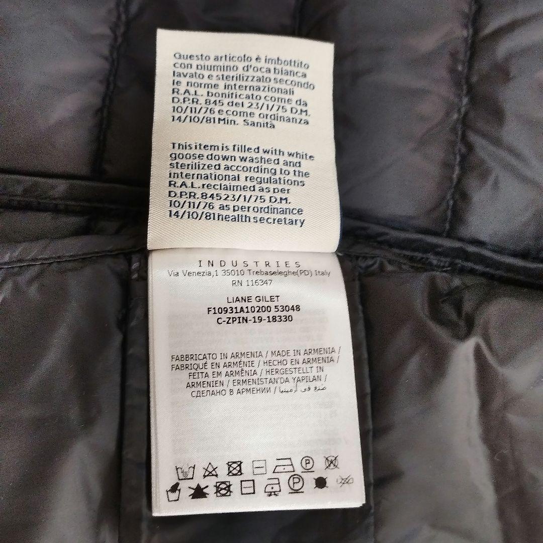 18382✨ MONCLER LIANE ライトダウンベスト 黒 ワッペンロゴ