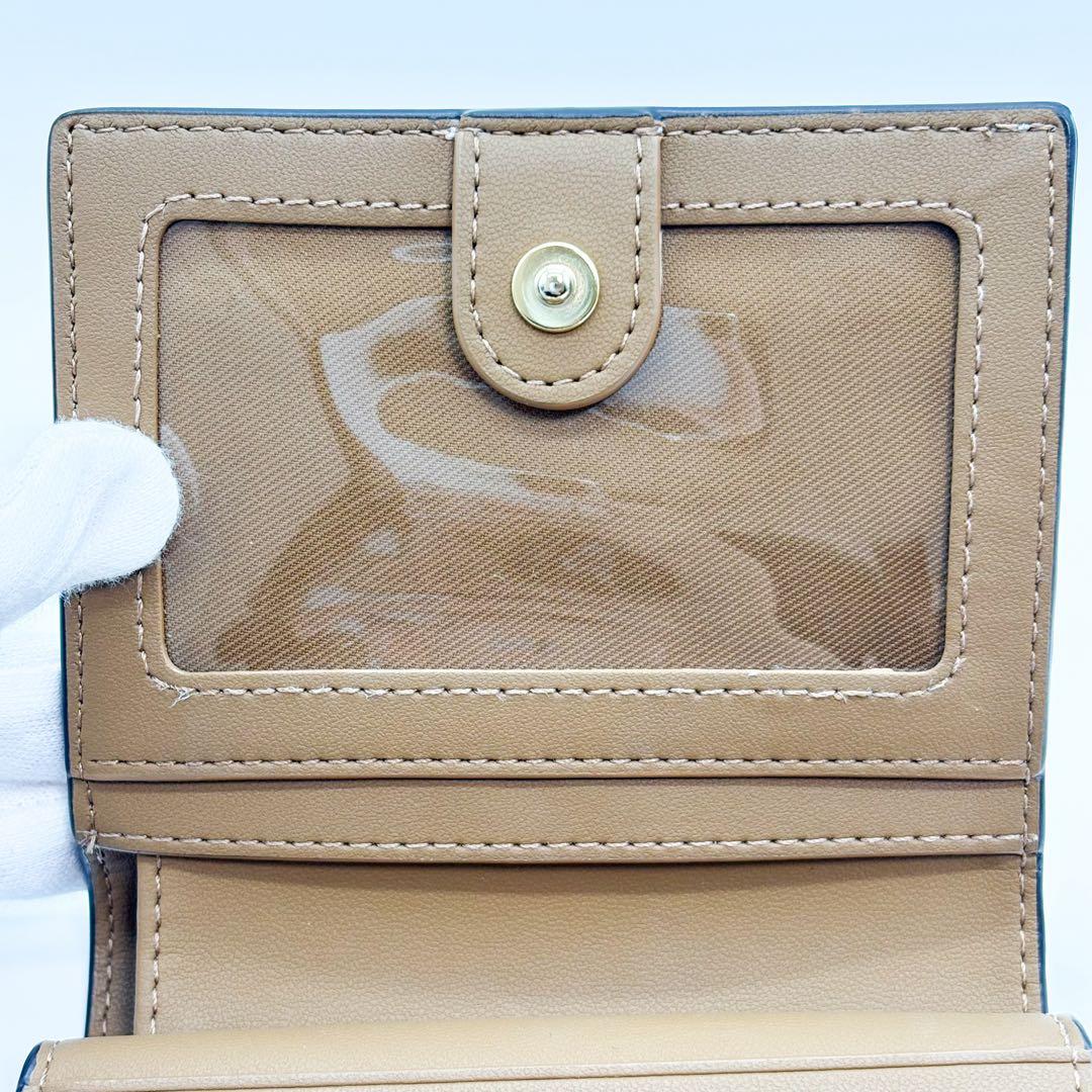 ♡美品♡ COACH コーチ 2つ折り財布 ホワイト系 レザー