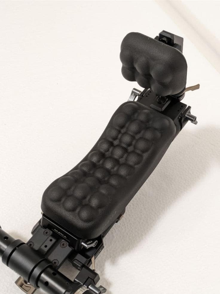 TILTA light weight shoulder rig　ケース付