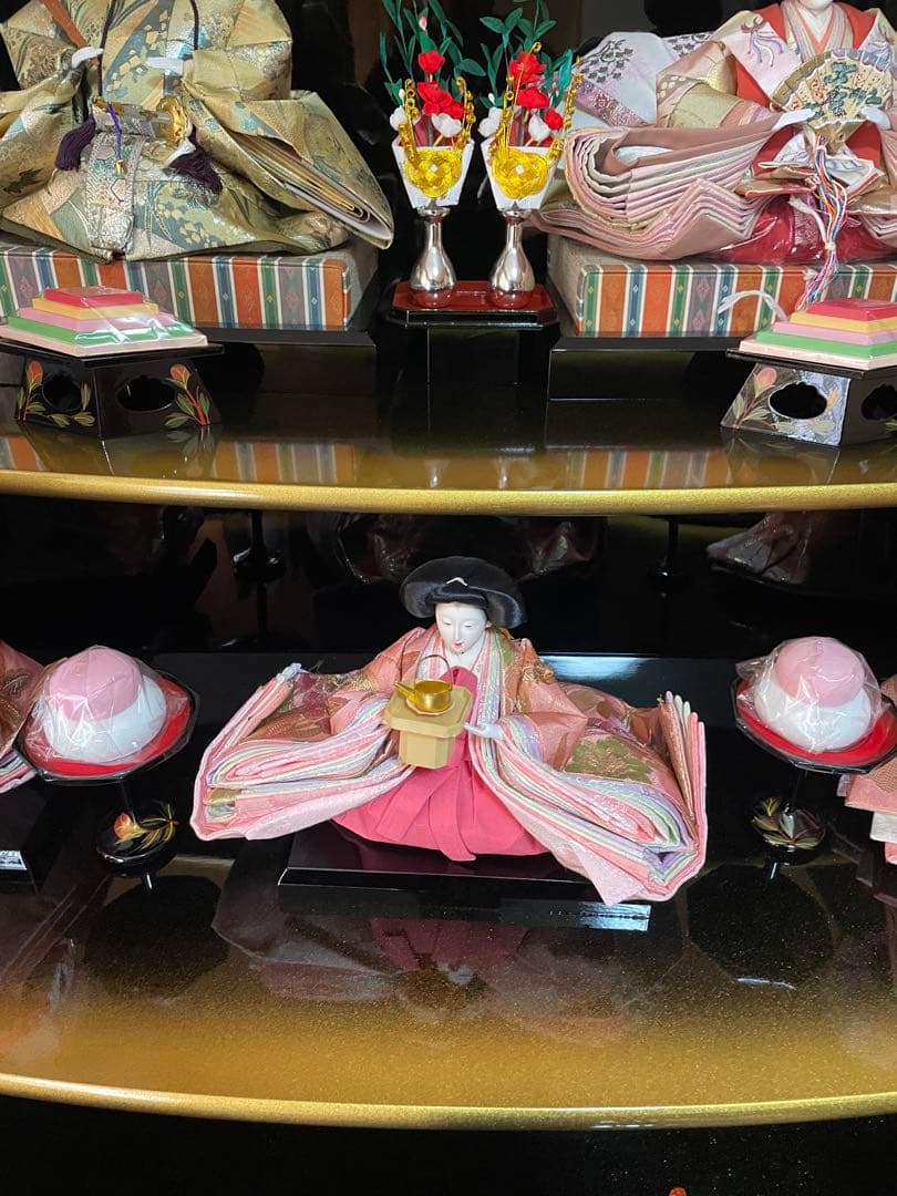 豪華な雛人形セット　三段　本金蒔絵　☆美品☆