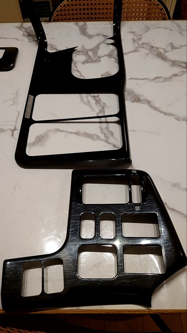 07スーパーグレート黒木目調パネル