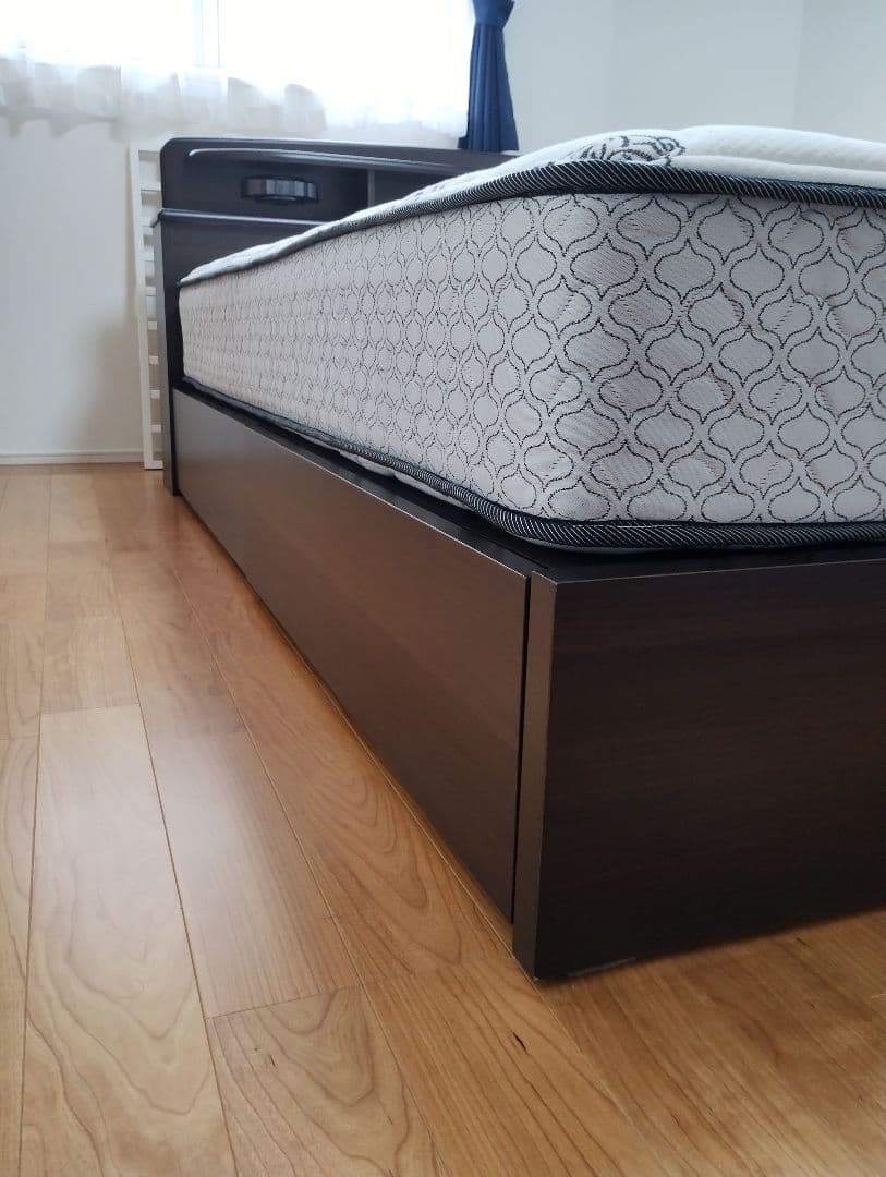 ニトリ　セミシングルマットレスのみ　Sealy