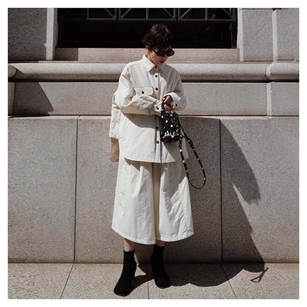 期間限定！MACHATT パファーシャツ　アイボリー